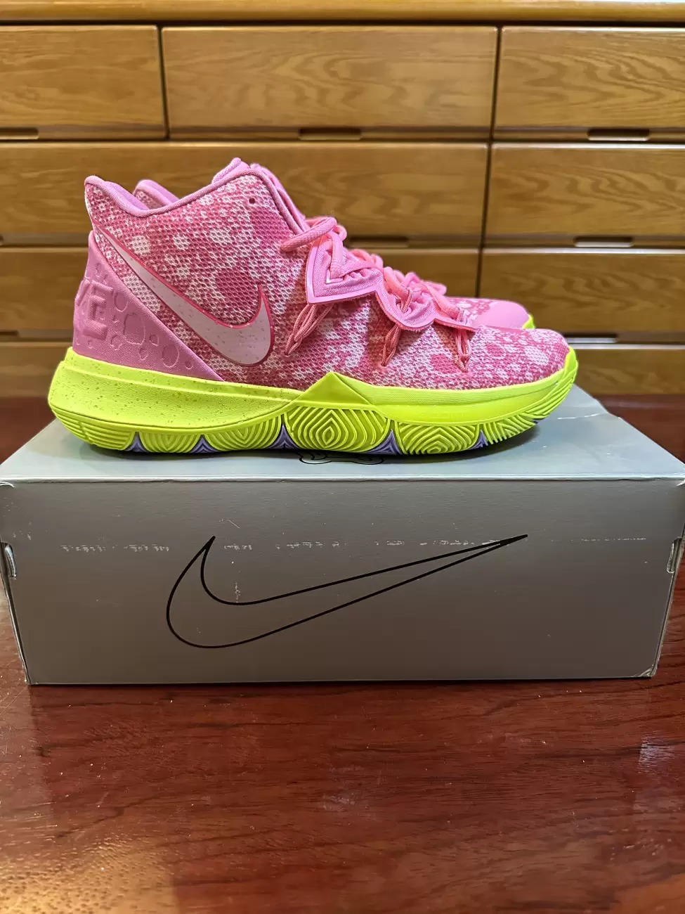 Nike kyrie 5 on sale pink