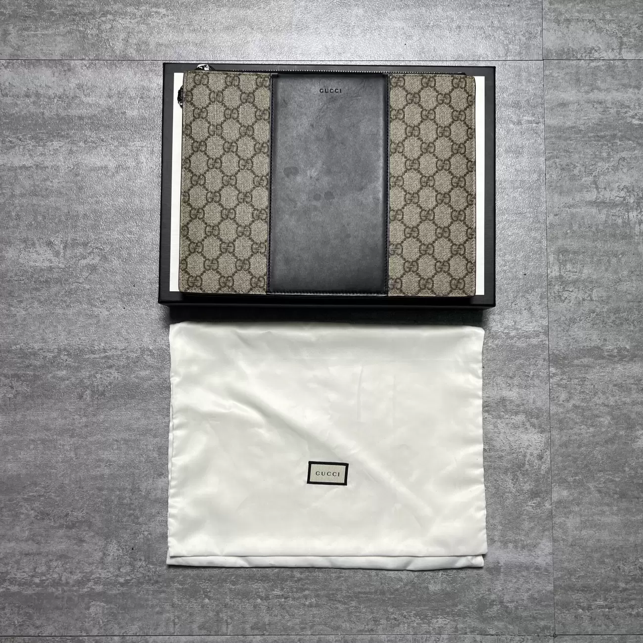 Gucci GG Supreme Monogram Black Wallet/Wristlet - J'adore Fashion Boutique