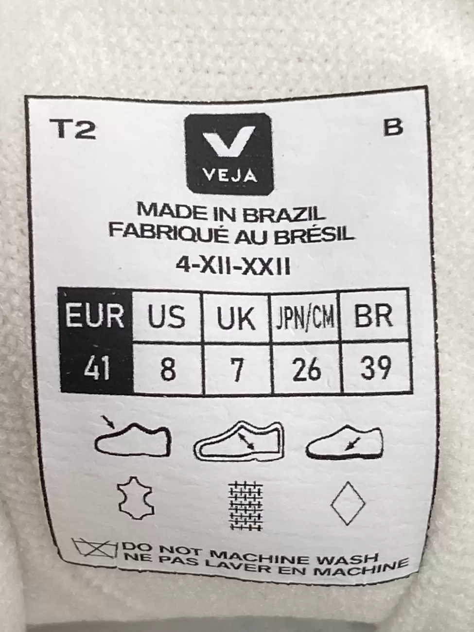 Veja discount size 8