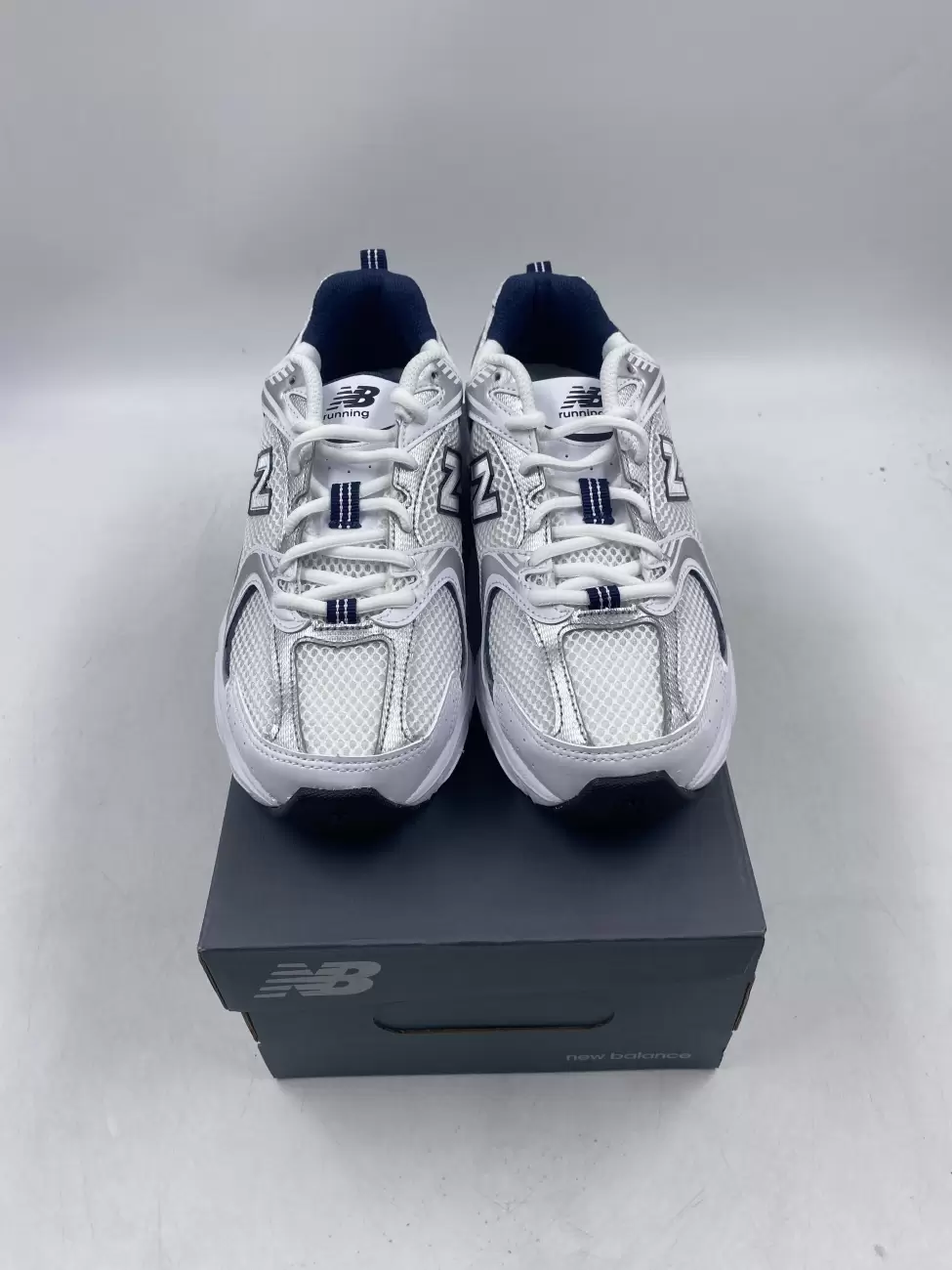 にエヌメリーと專用 New Balance 530 White Beige - MR530RD Release Info