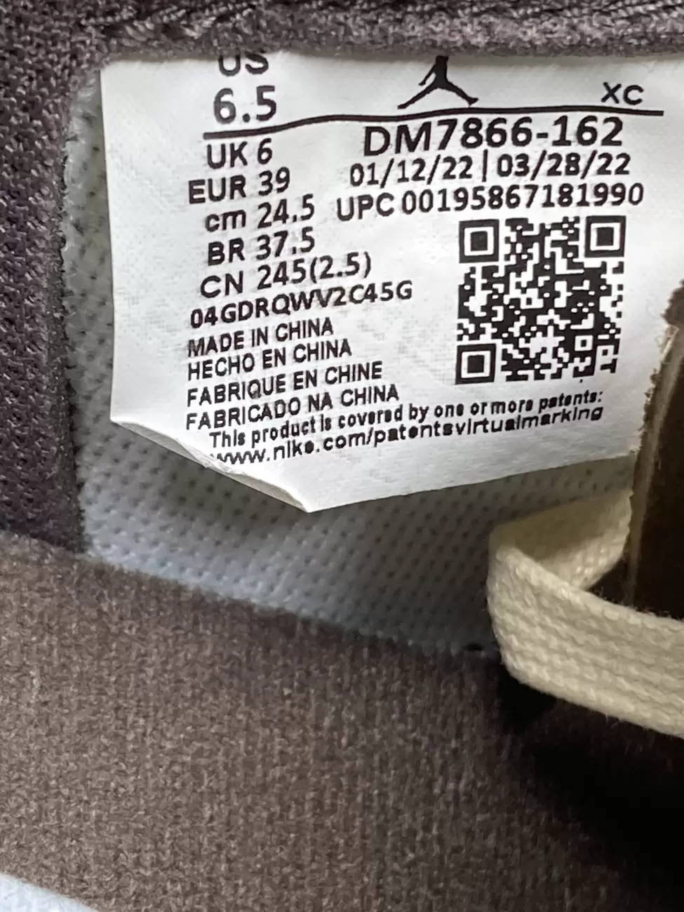 Travis scott jordan 1 qr code hot sale