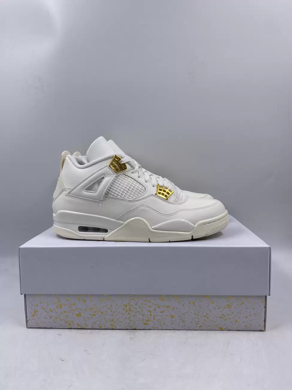 Air Jordan 4 Metallic GoldJordan 4 Retro Metallic Gold (Womens ...