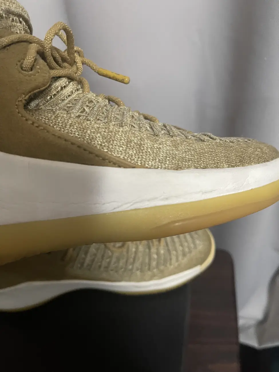 Air jordan xxxii orders low gold