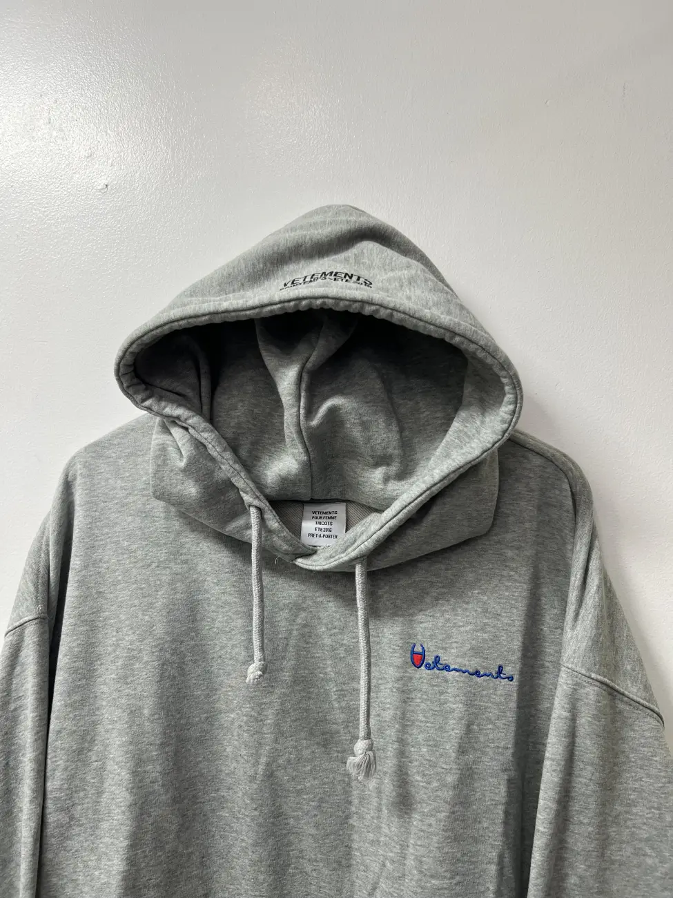 Online Vetements & Champion Hoodie