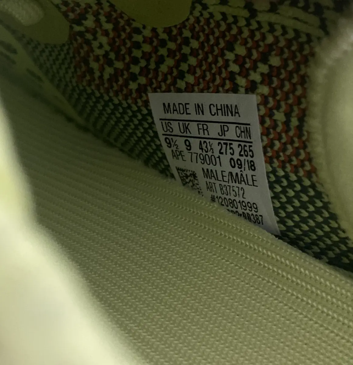 Yeezy frozen yellow size tag hot sale