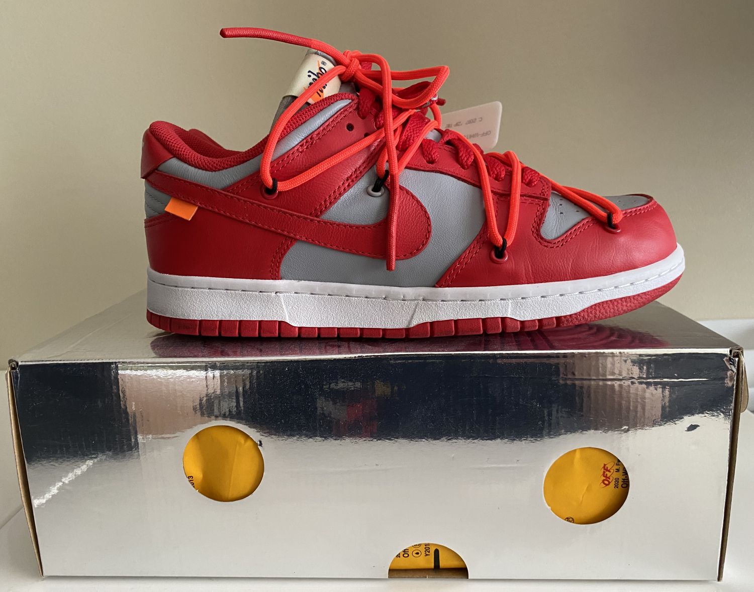 nike dunk low university red off white