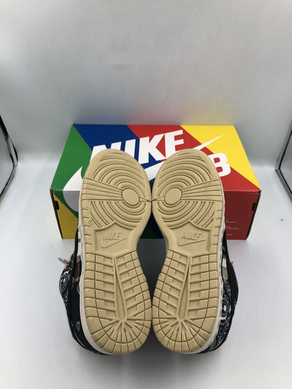 nike travis scott box