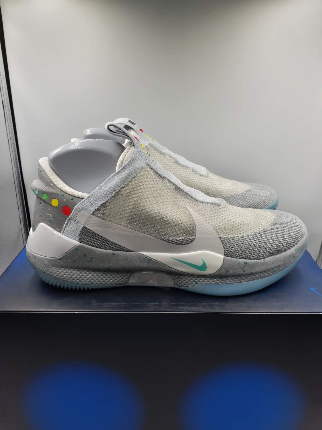 nike mag adapt