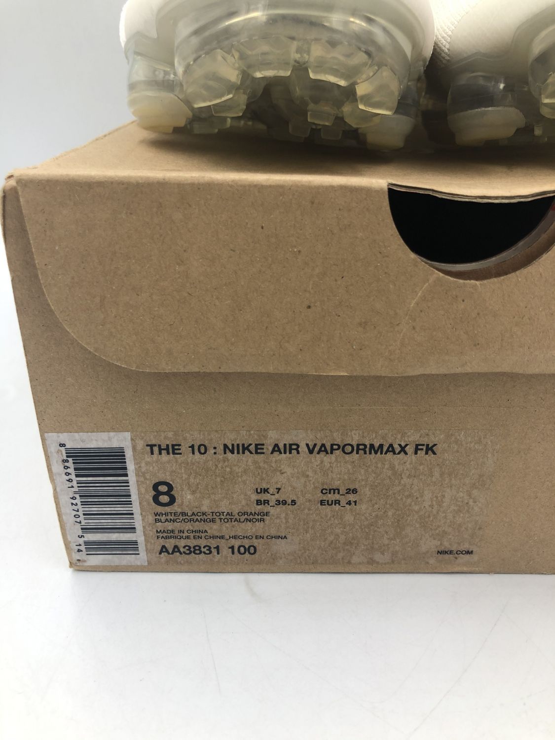 off white vapormax box