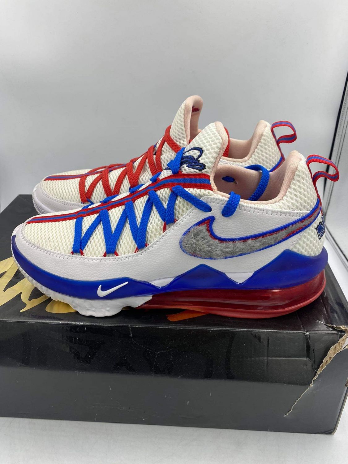 LeBron 17 Low - Tune Squad- Basketball Store