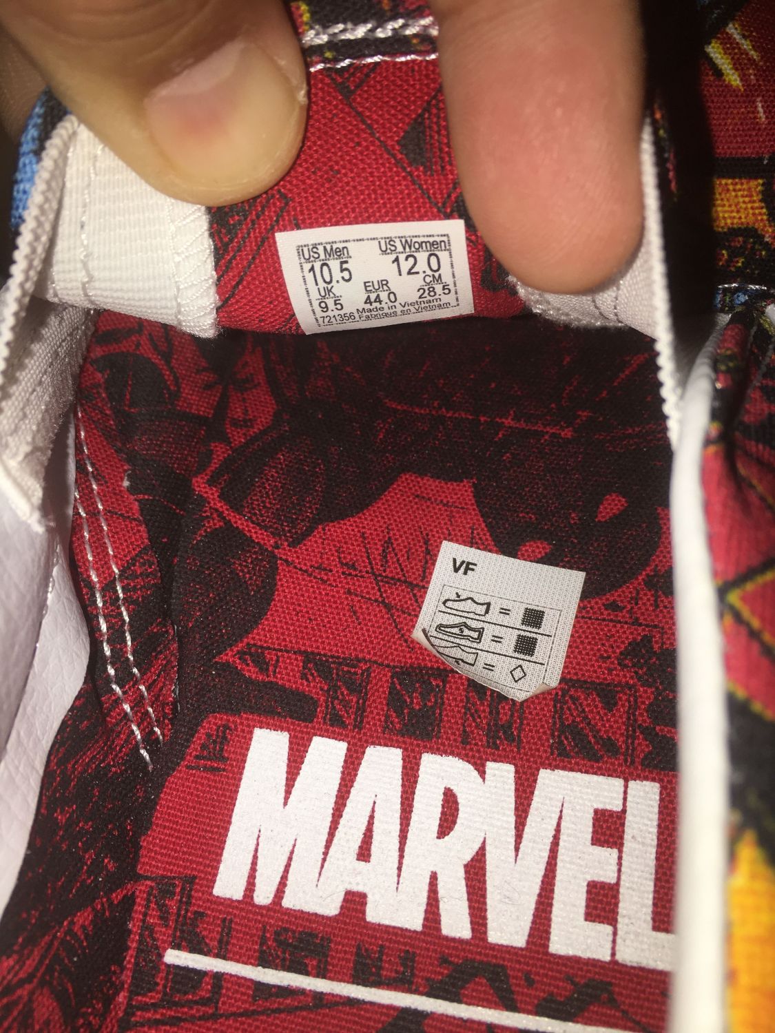 Mens marvel vans uk clearance