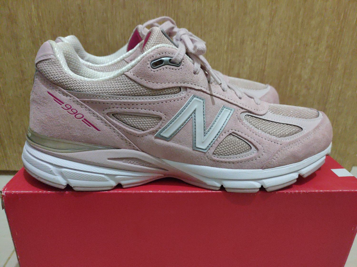 mens pink new balance 990