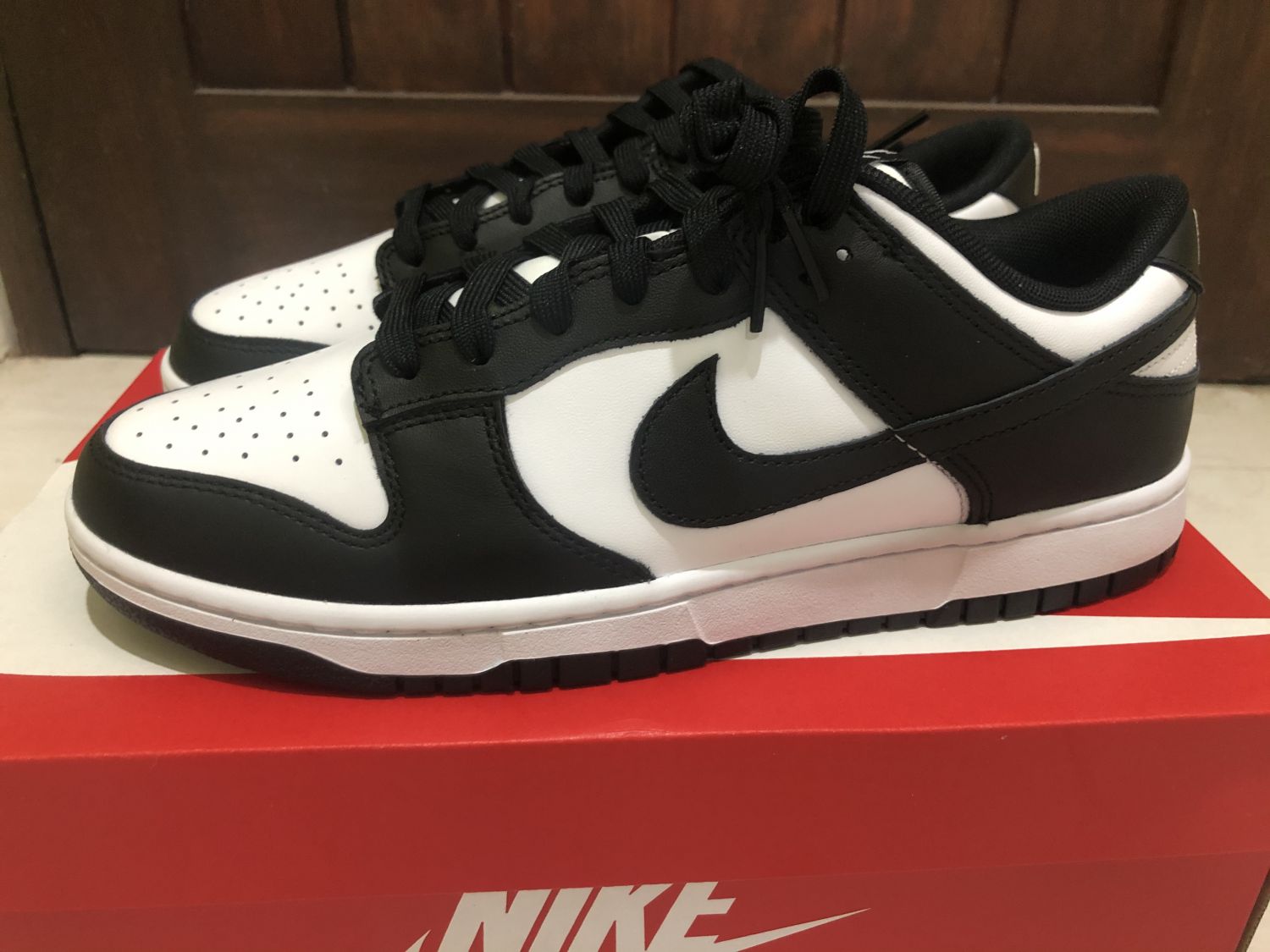 nike-dunk-low-retro-white-black-panda-2021-aftermarket