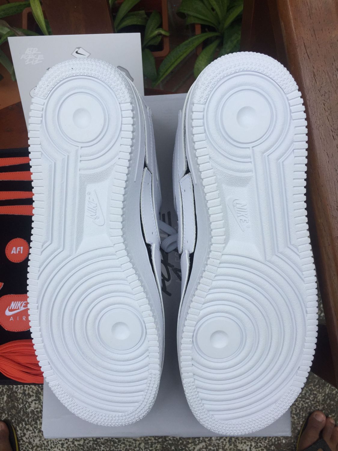 af 1 cosmic clay