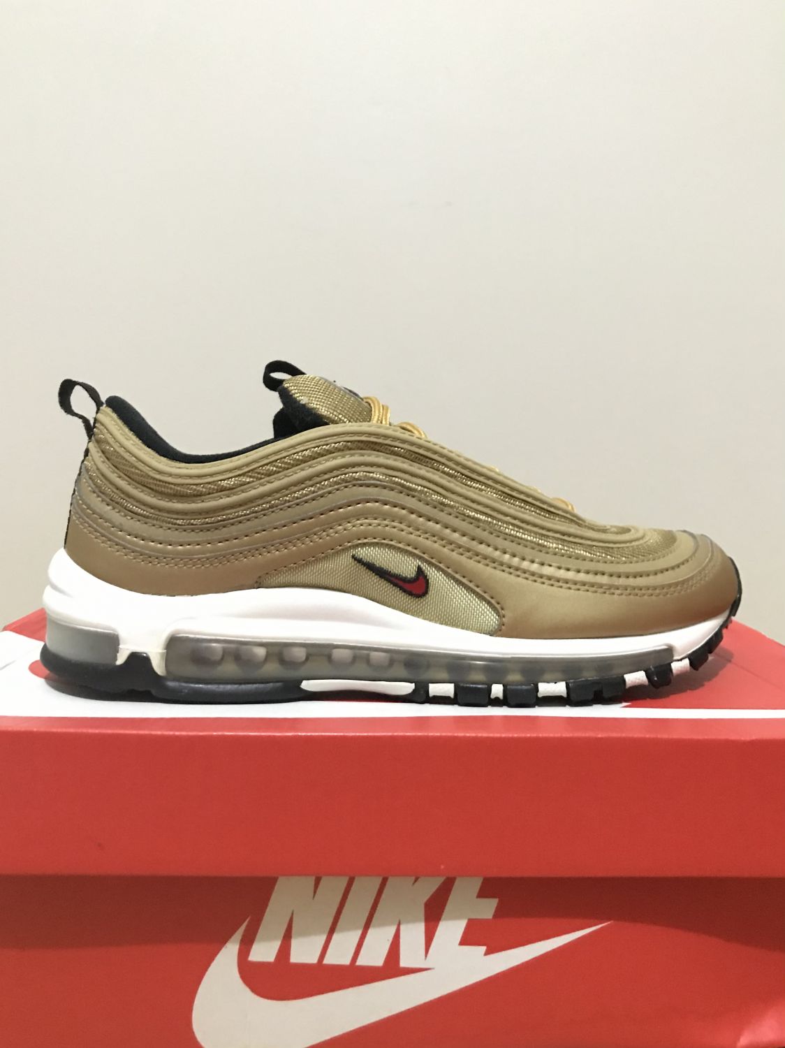 metallic gold air max 97 mens