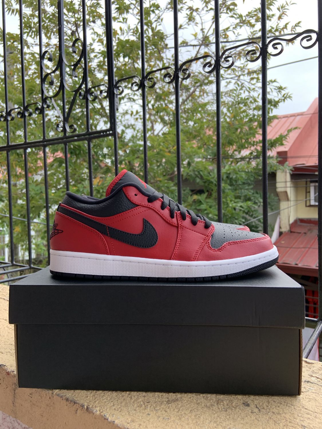 Jordan 1 Low Reverse Bred Pebbled Swoosh AfterMarket