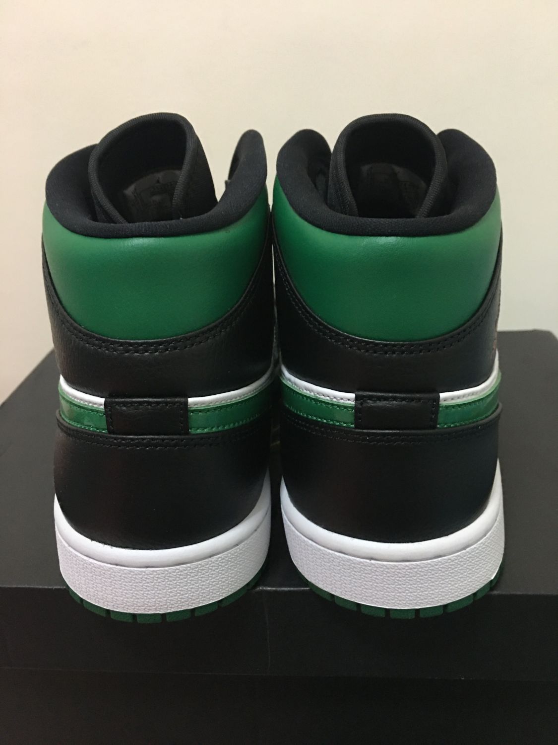 Jordan 1 Mid Green Toe | AfterMarket