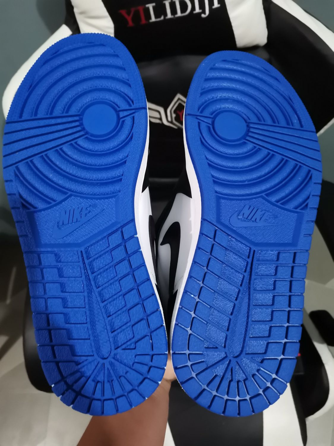 royal toe 1s size 9