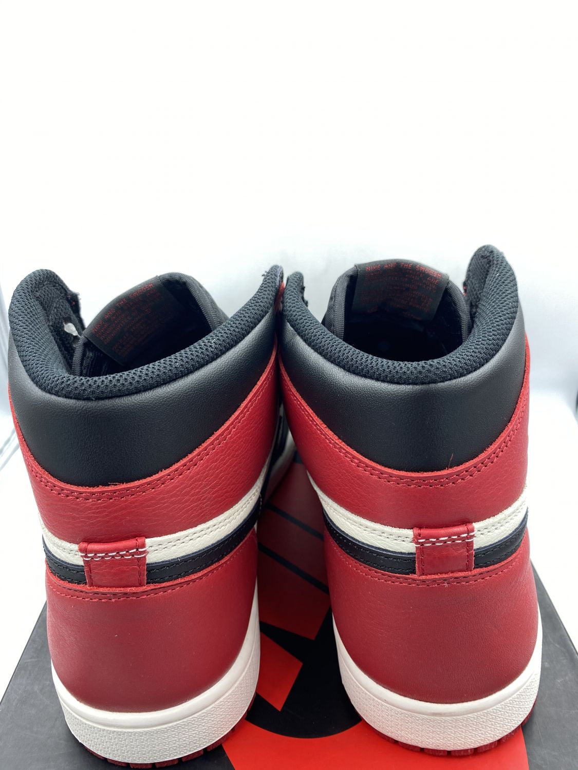 bred toe lows