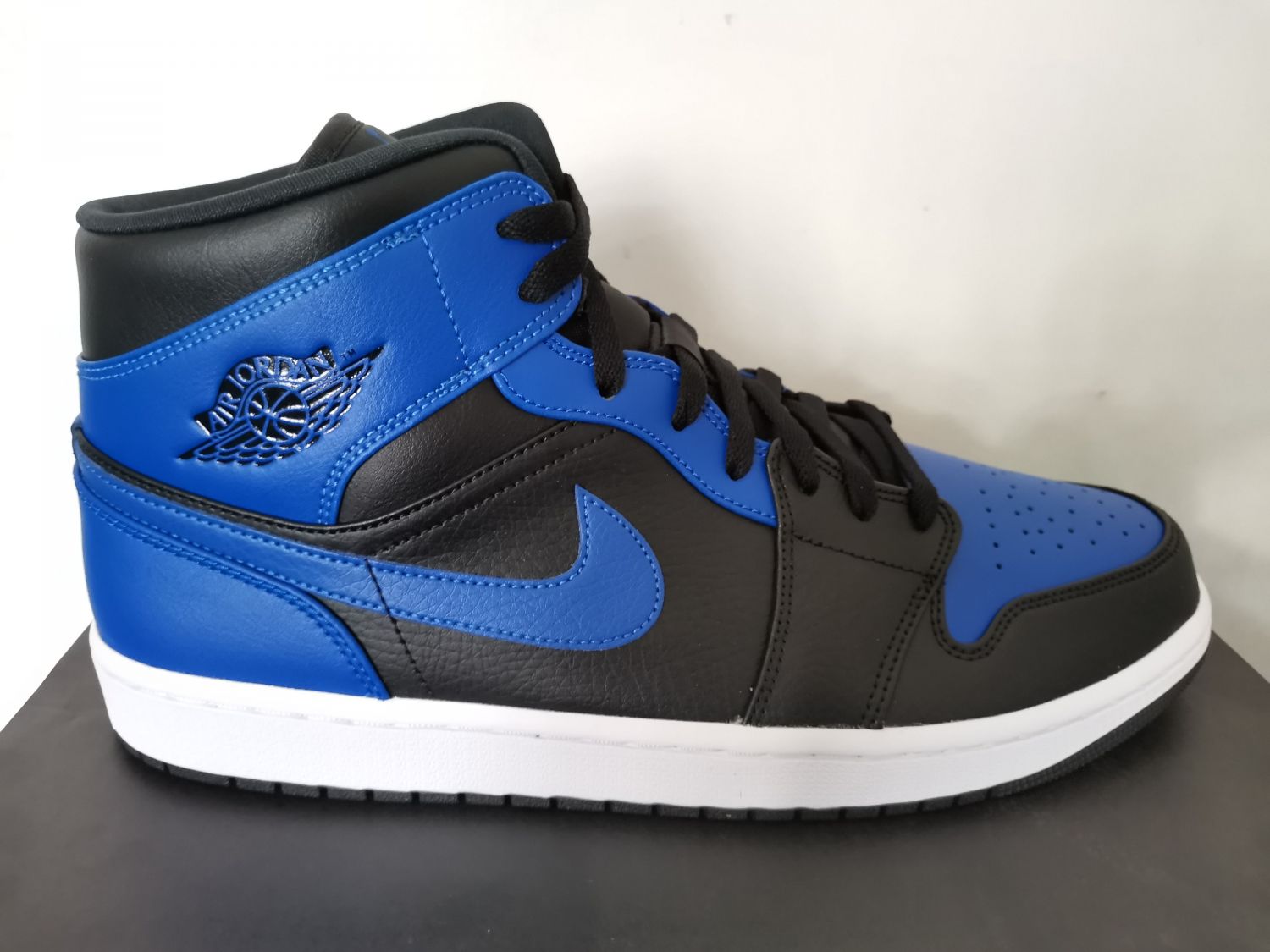 jordan 1 mid hyper royal tumbled leather