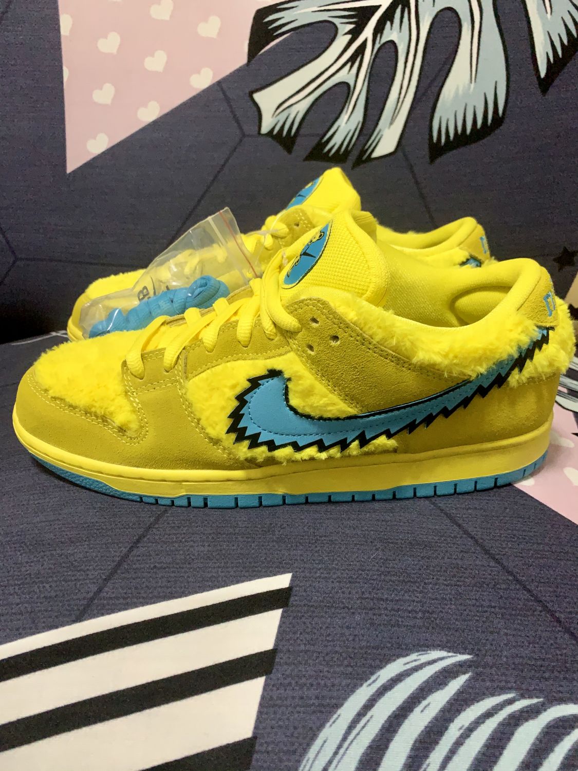 nike sb dunk low yellow bear