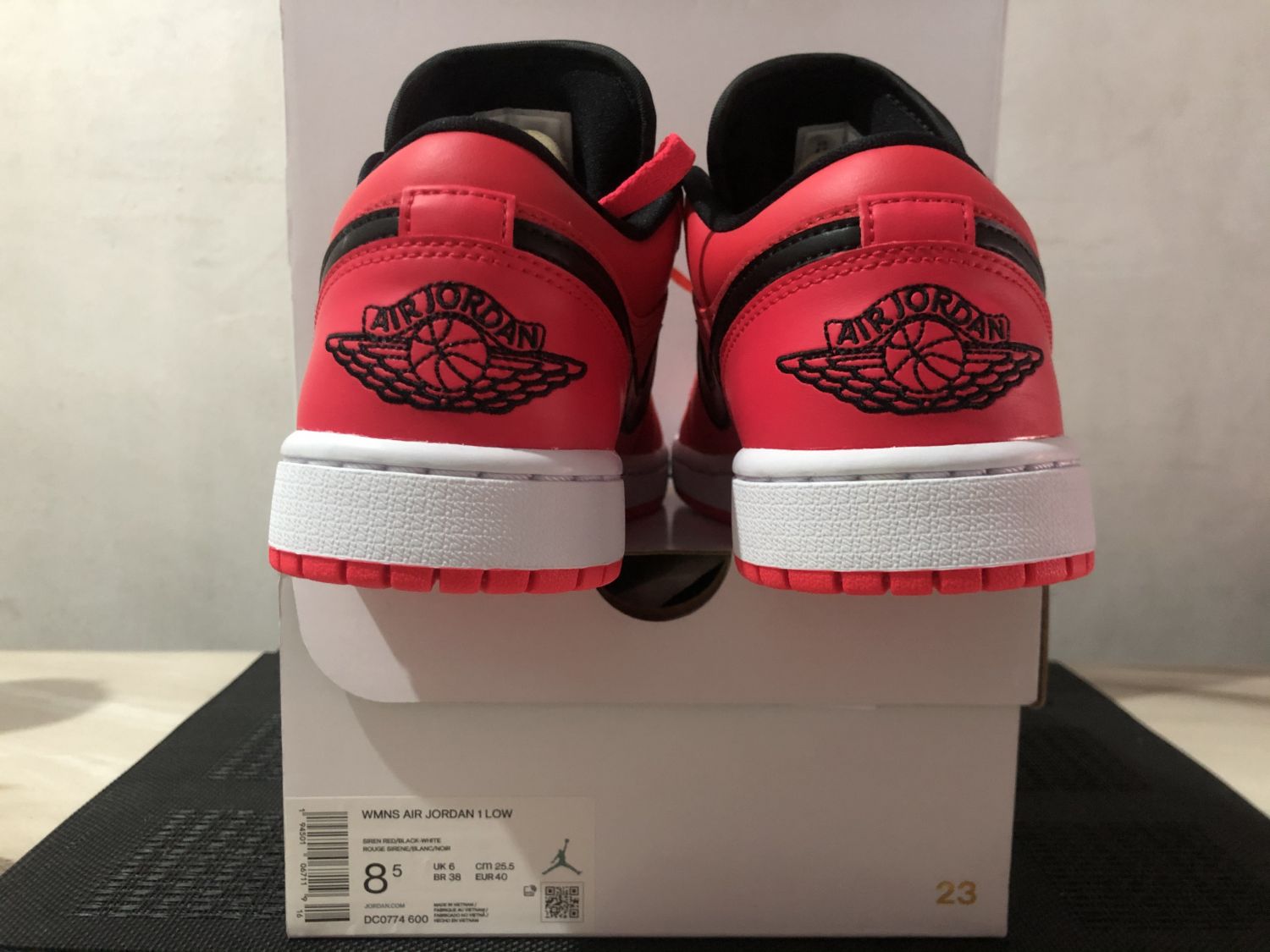 siren red lows