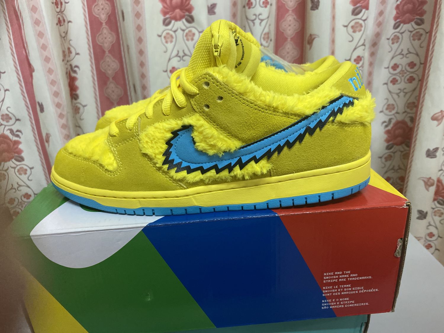 nike sb dunk low grateful dead bears opti