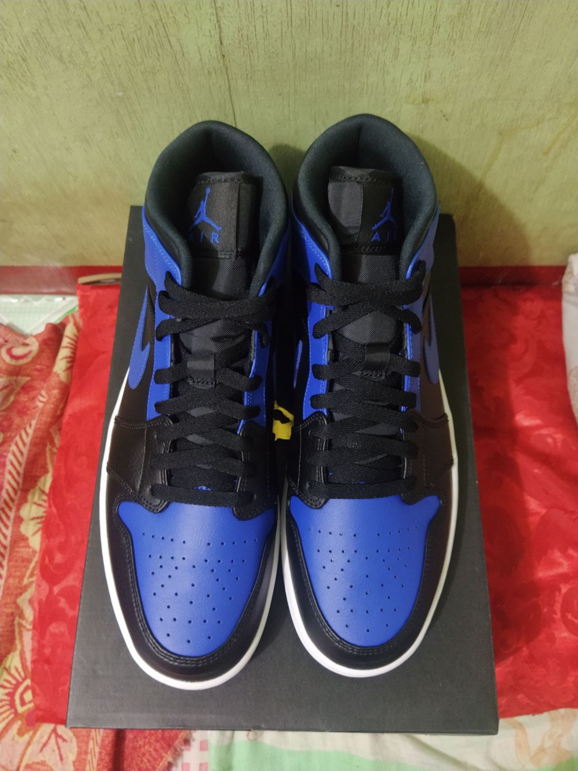 where to buy hyper royals