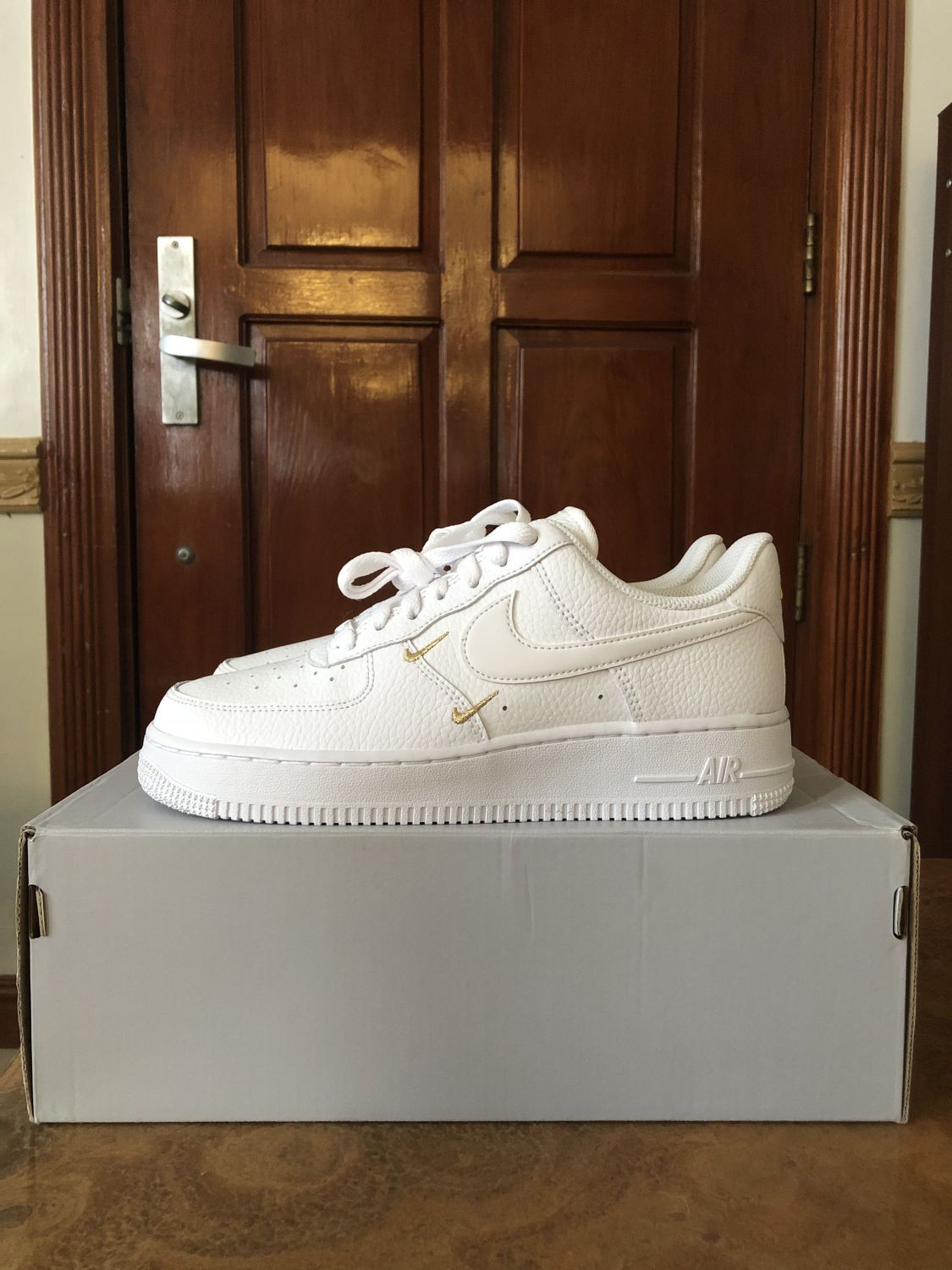 womens air force 1 essential