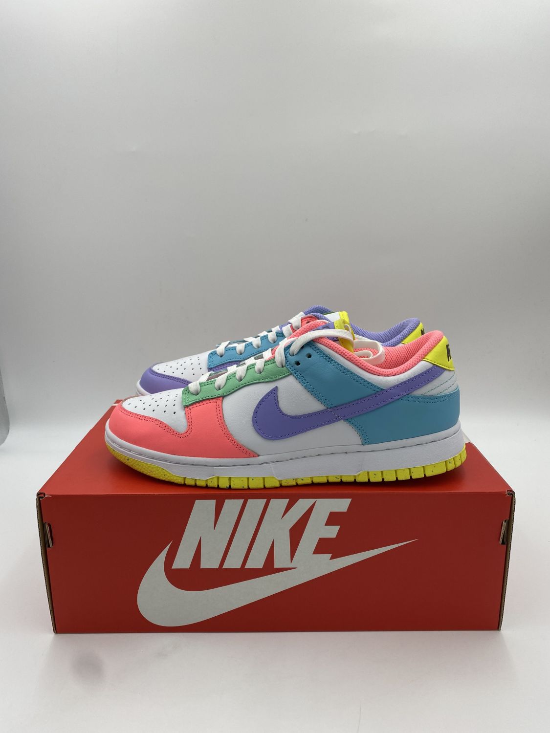 easter nike dunks