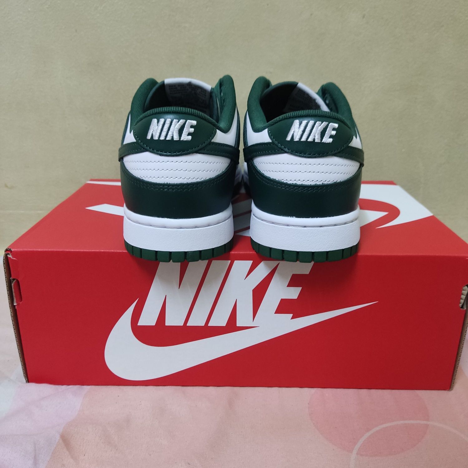 mens nike dunk low spartan green stores