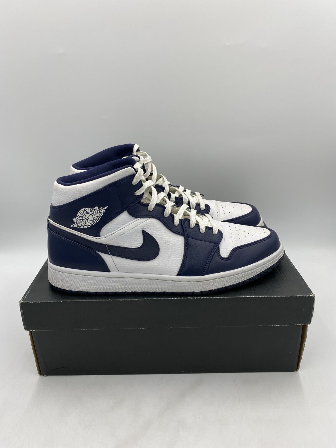 jordan 1 white gold obsidian