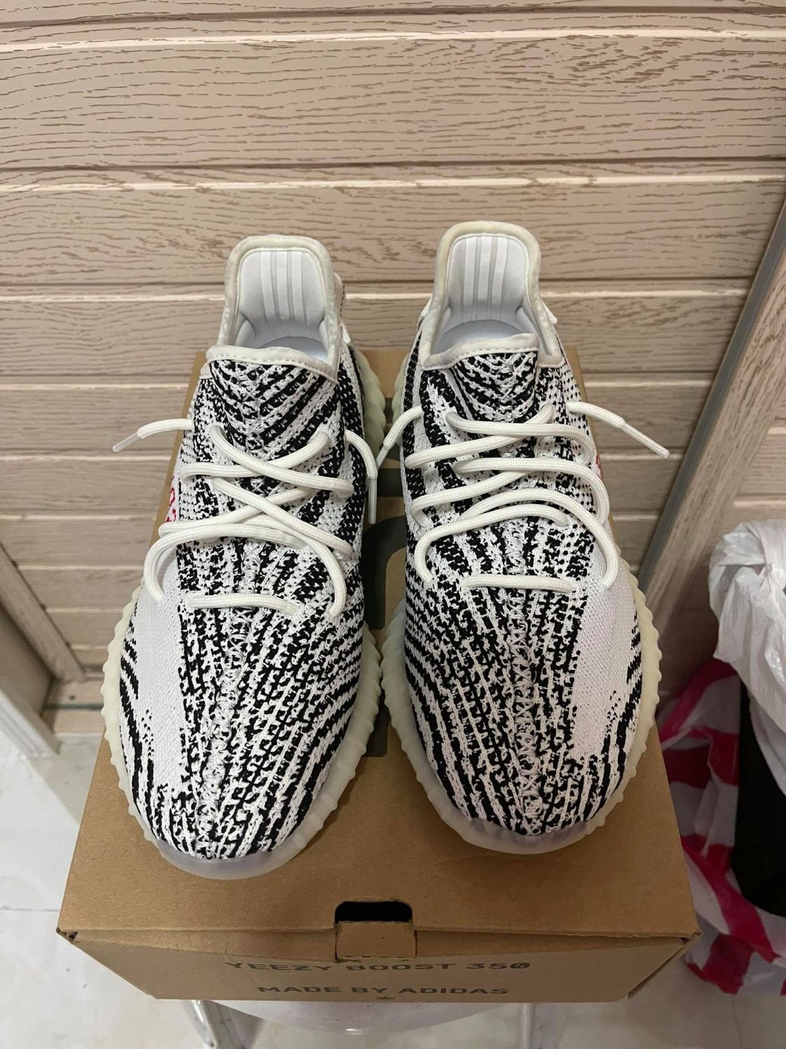 Yeezy boost 35 hot sale v2 zebra size 6.5