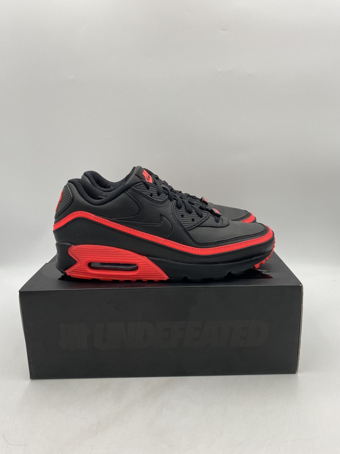 undefeated air max 90 red