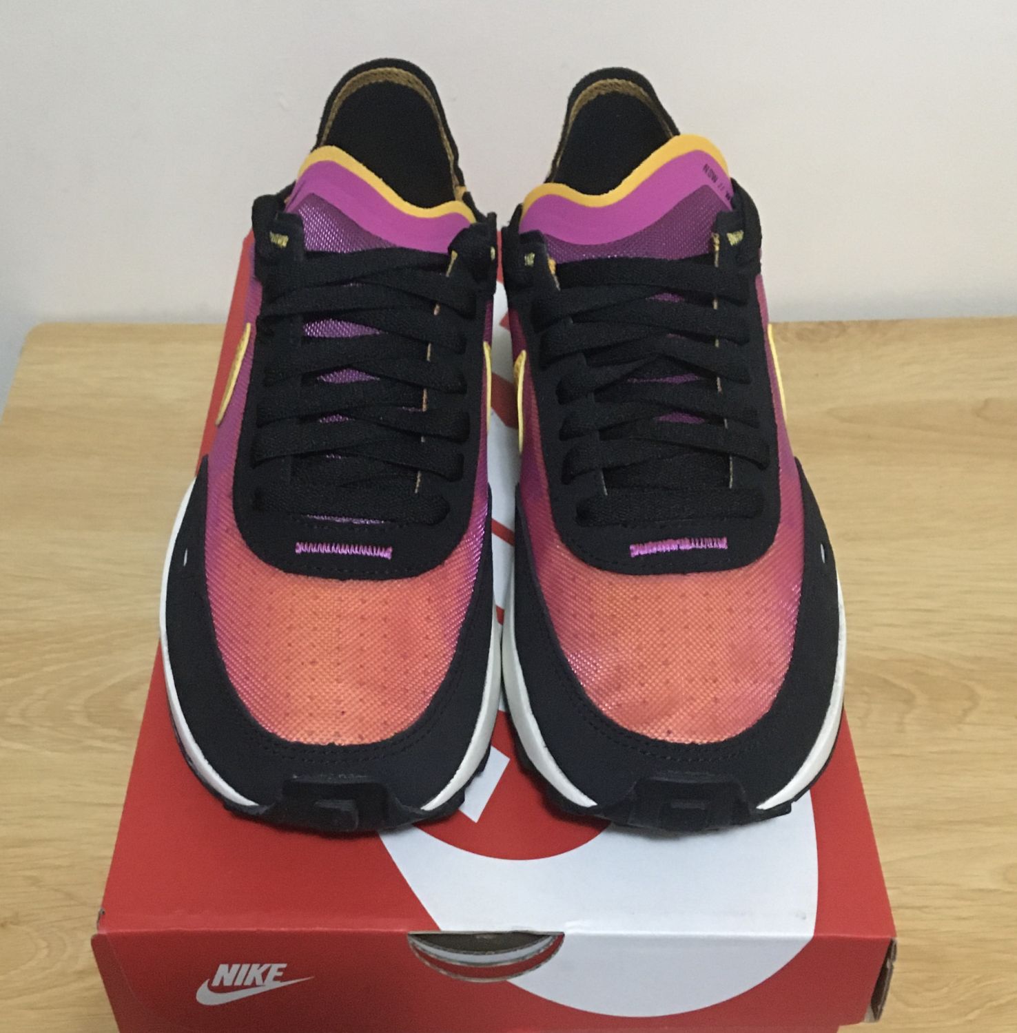nike waffle one active fuchsia stockx