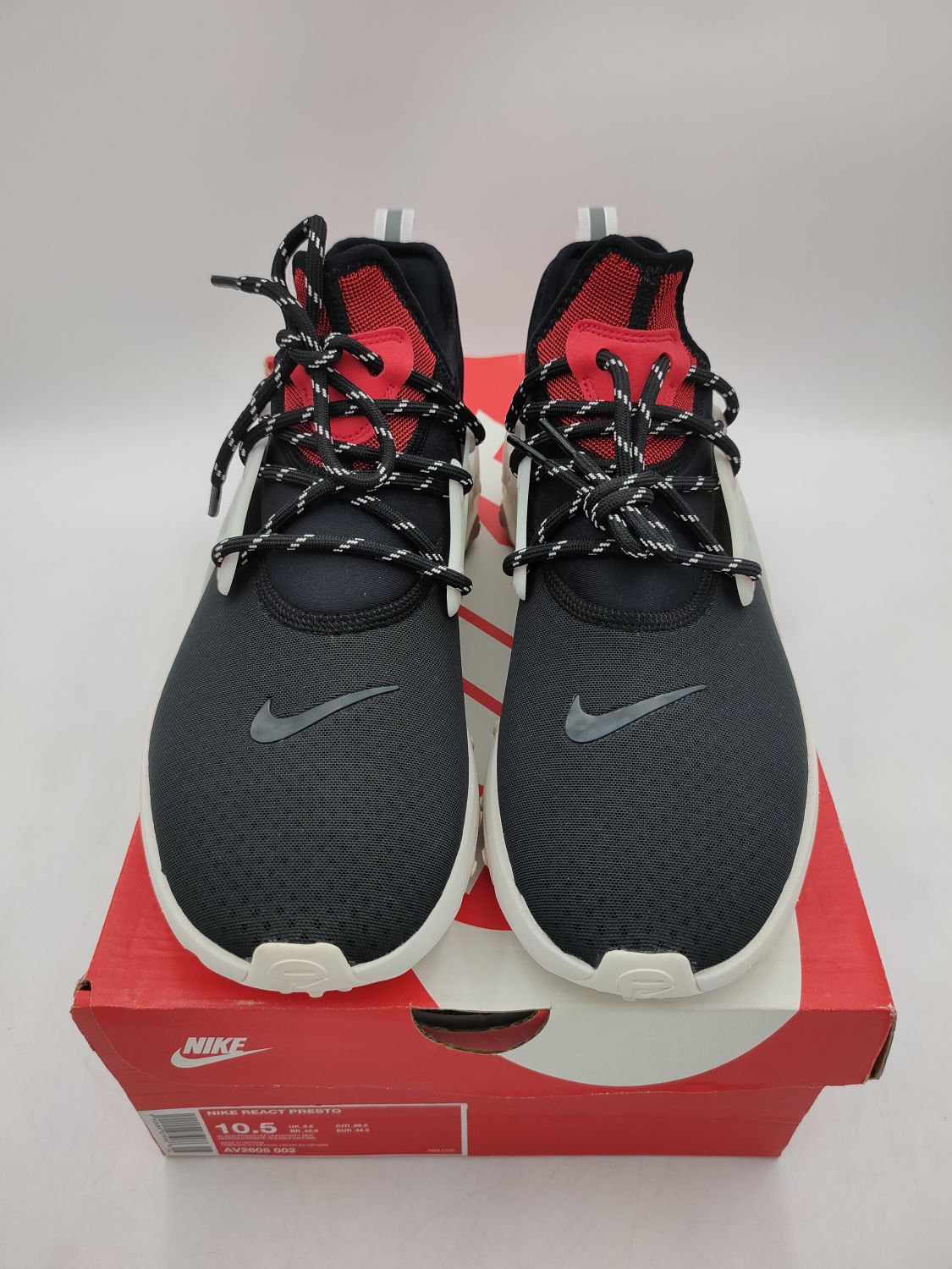 nike react presto black phantom university red