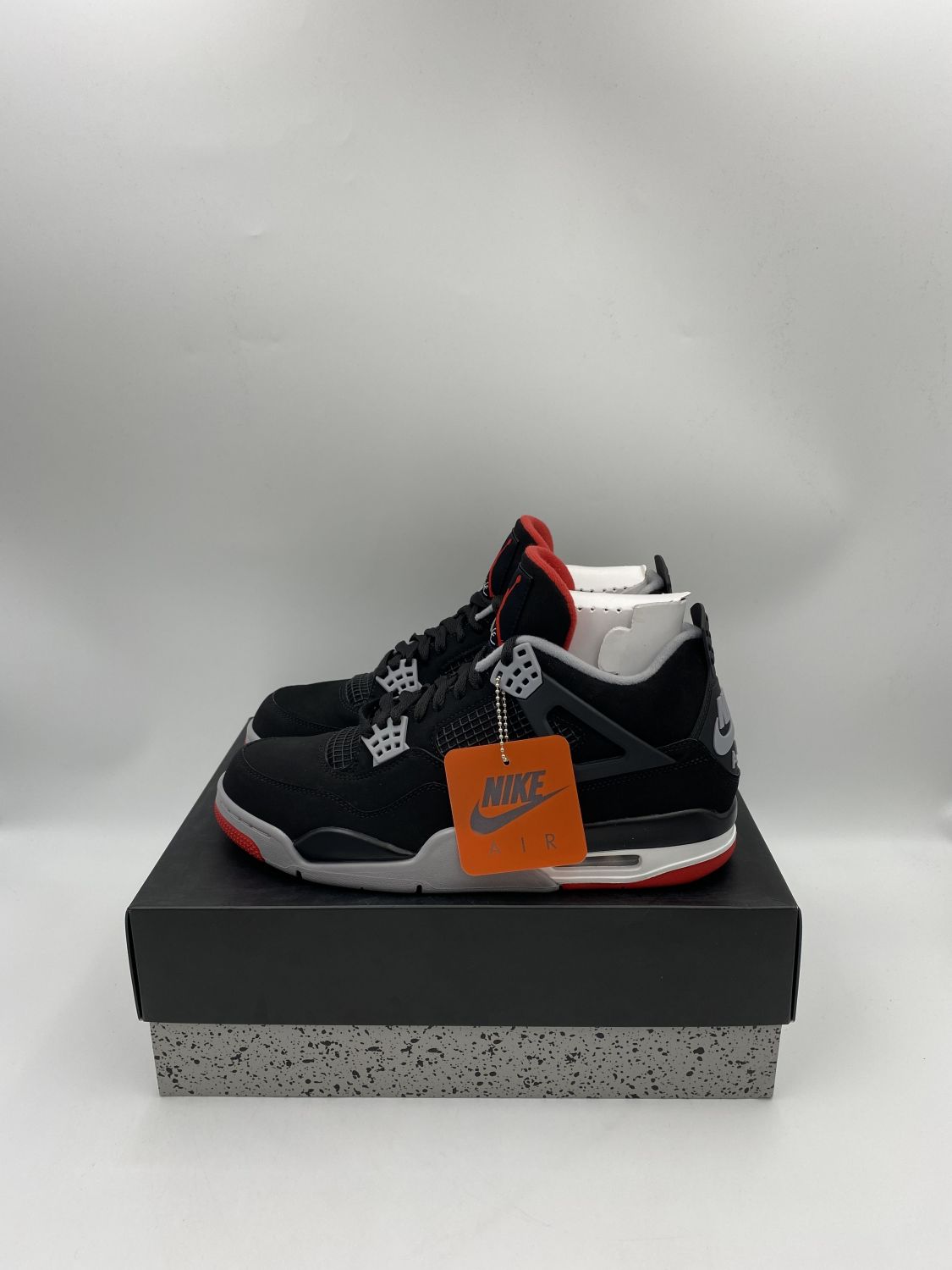 Jordan fashion 4 bred size 11.5