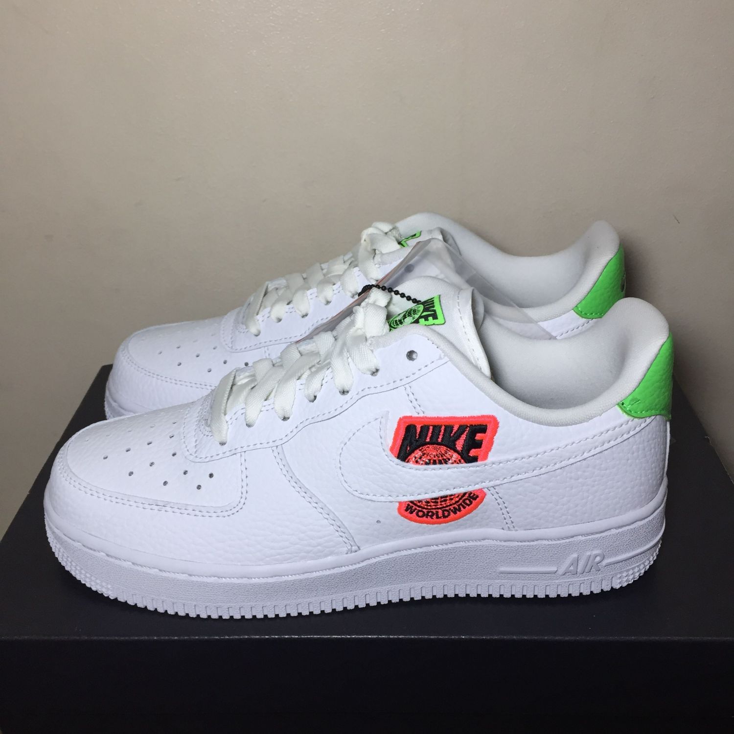 nike air force orange logo
