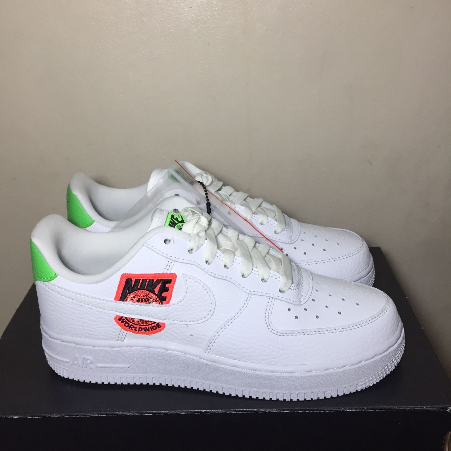 nike air force orange logo