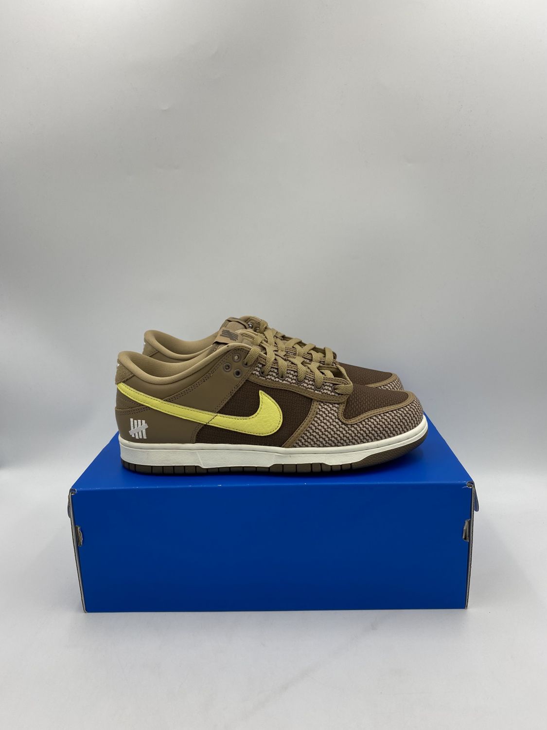 undefeated x dunk low sp