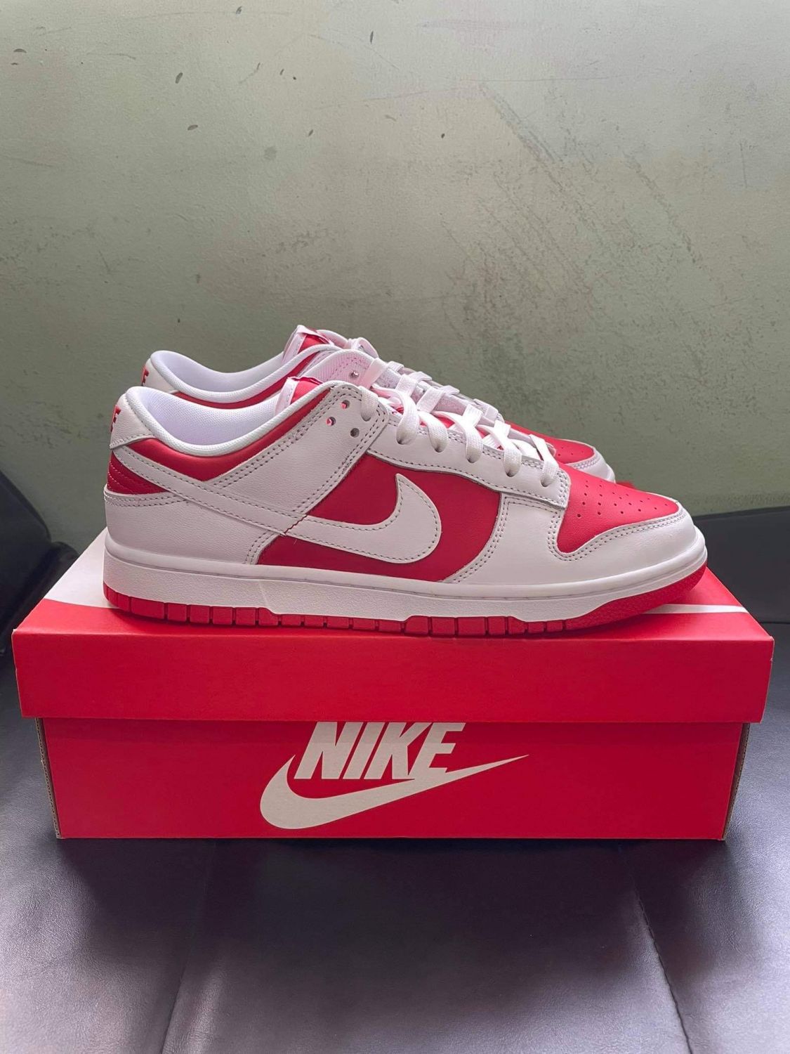 Nike dunk top low championship red with box