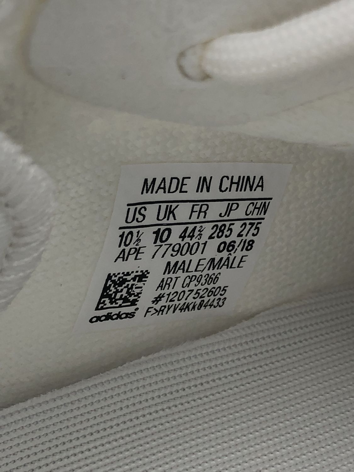 Yeezy cream white size tag 2025