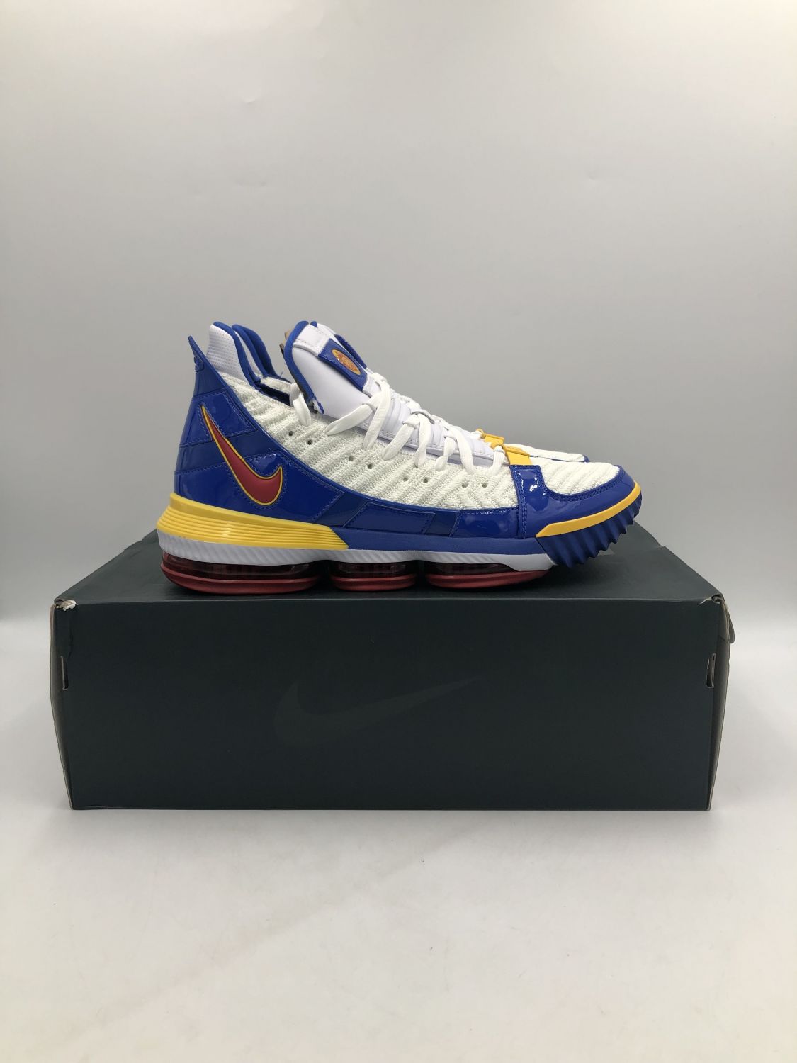 lebron superman 16