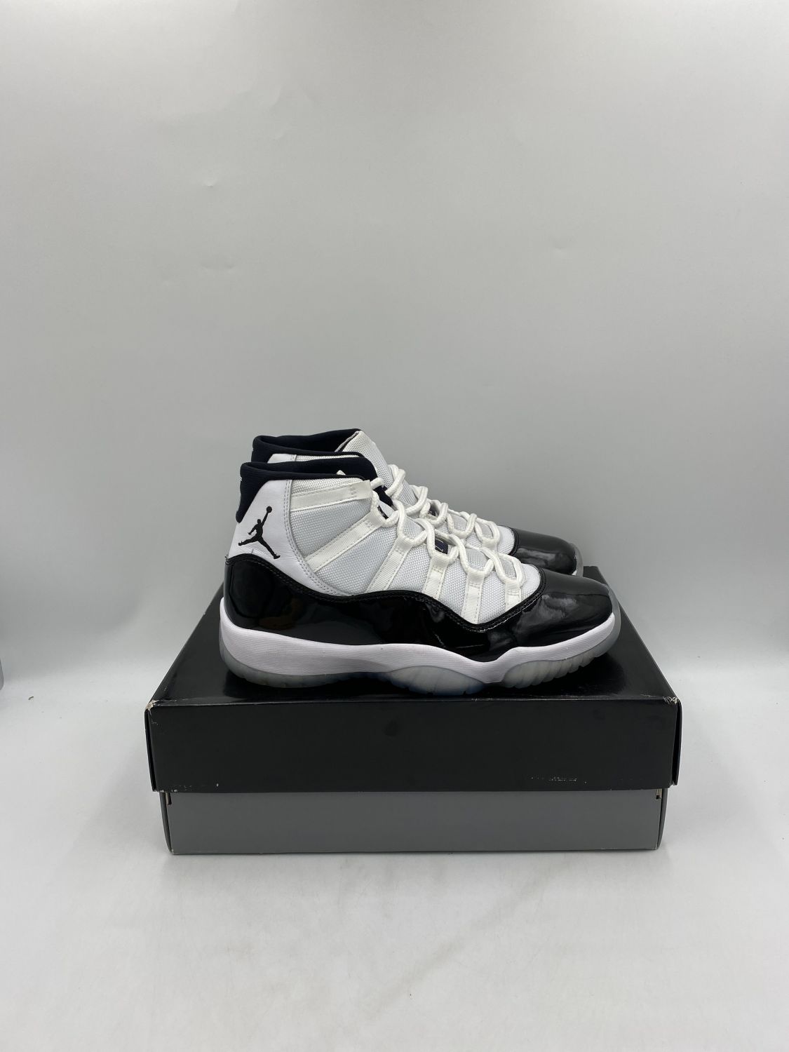 Jordan 11 concord 2018 size 9 hotsell