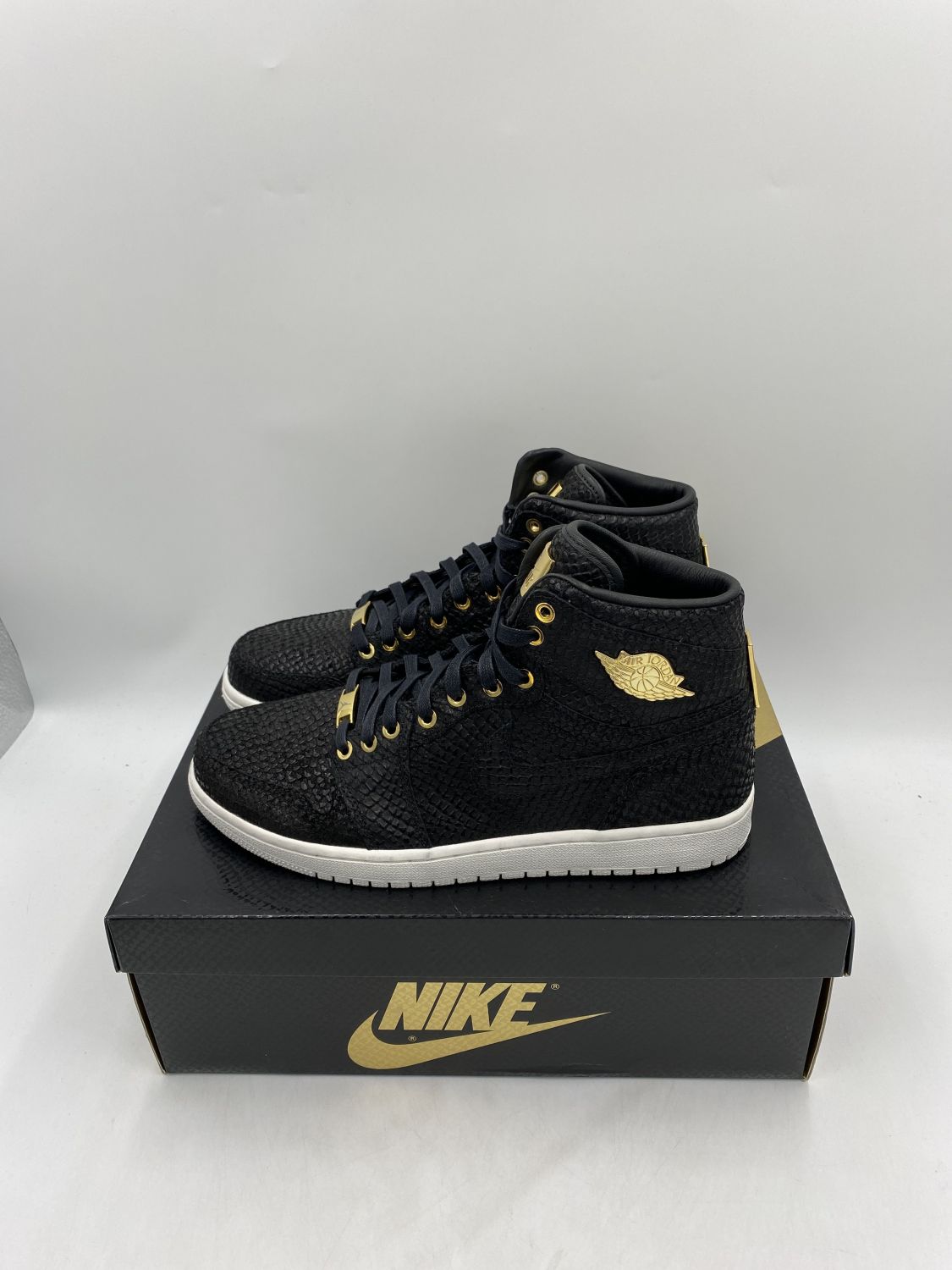 Jordan 1 Retro Pinnacle Black AfterMarket