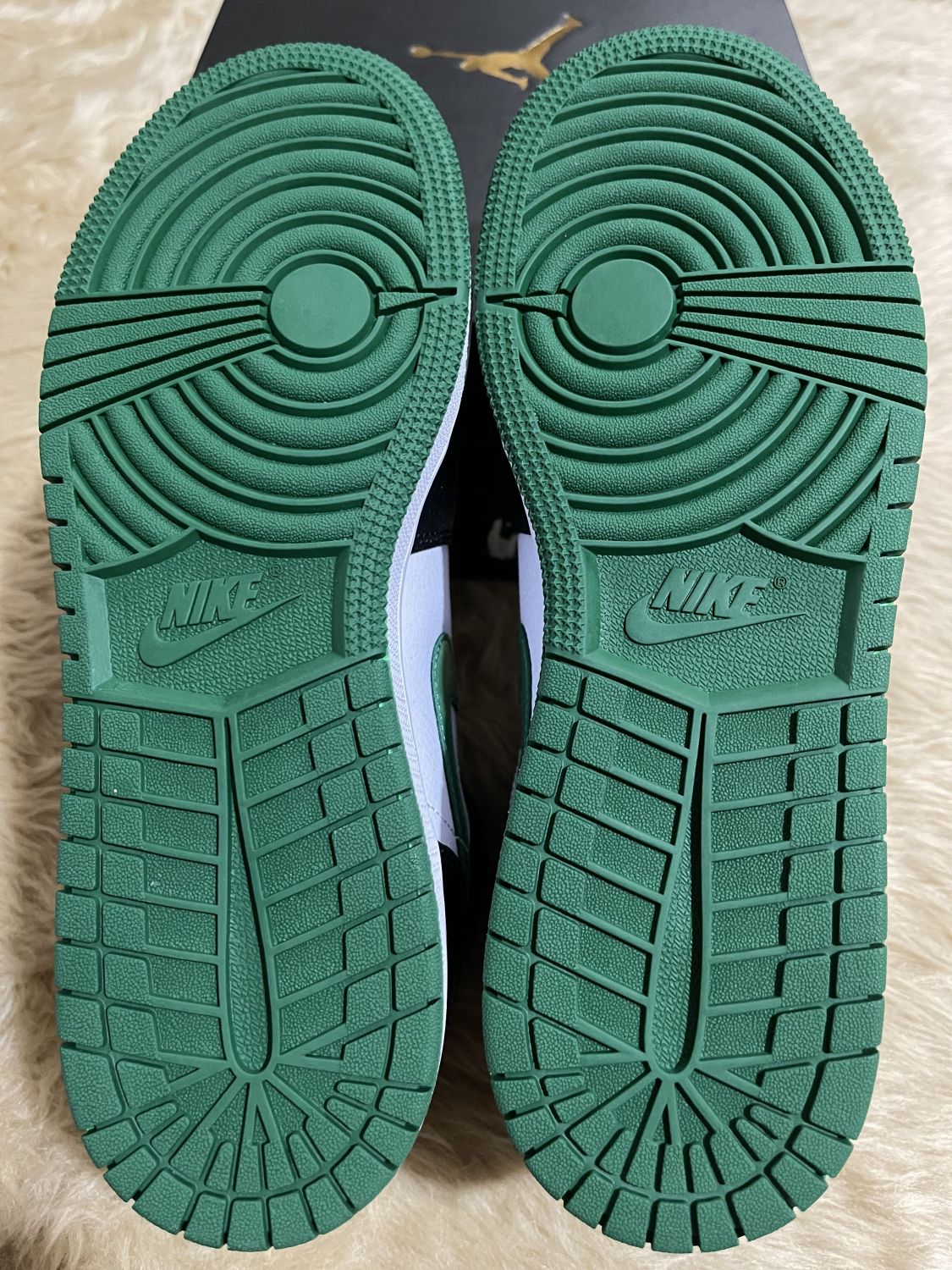 フォロー購入 Jordan 1 Low Light Smoke Grey | AfterMarket