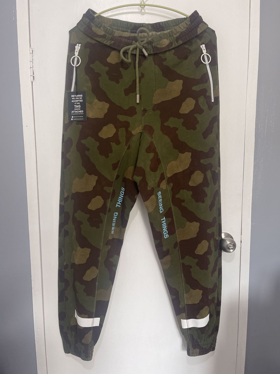 Off white camo outlet sweatpants