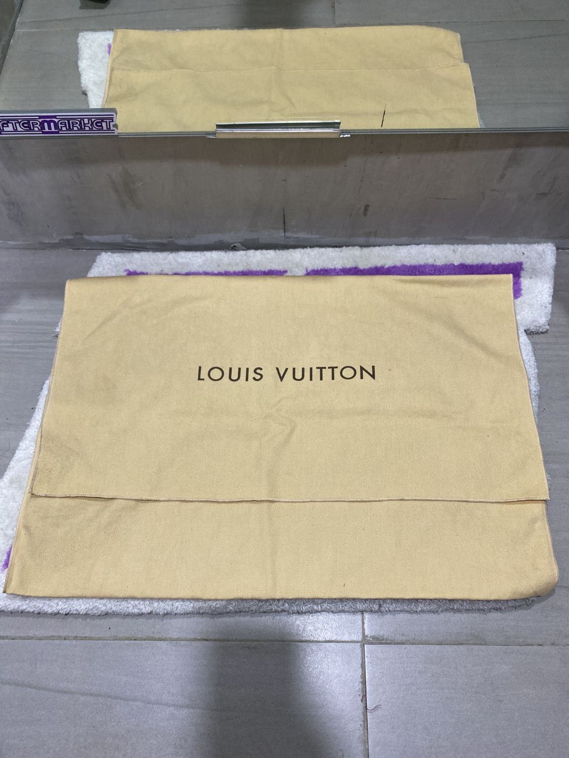 Louis Vuitton Tadao Tote 347640