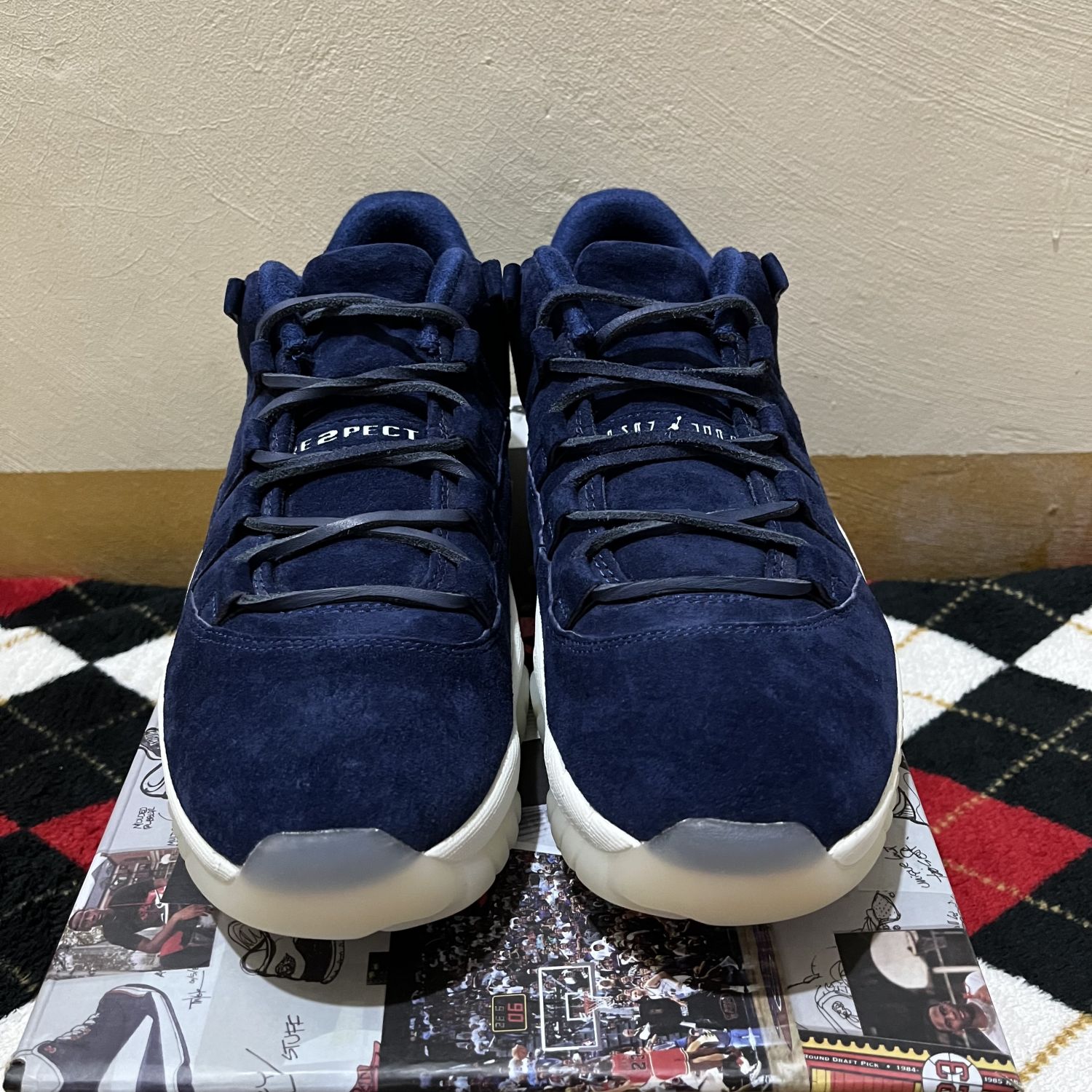 Jeter jordan 11 outlet low