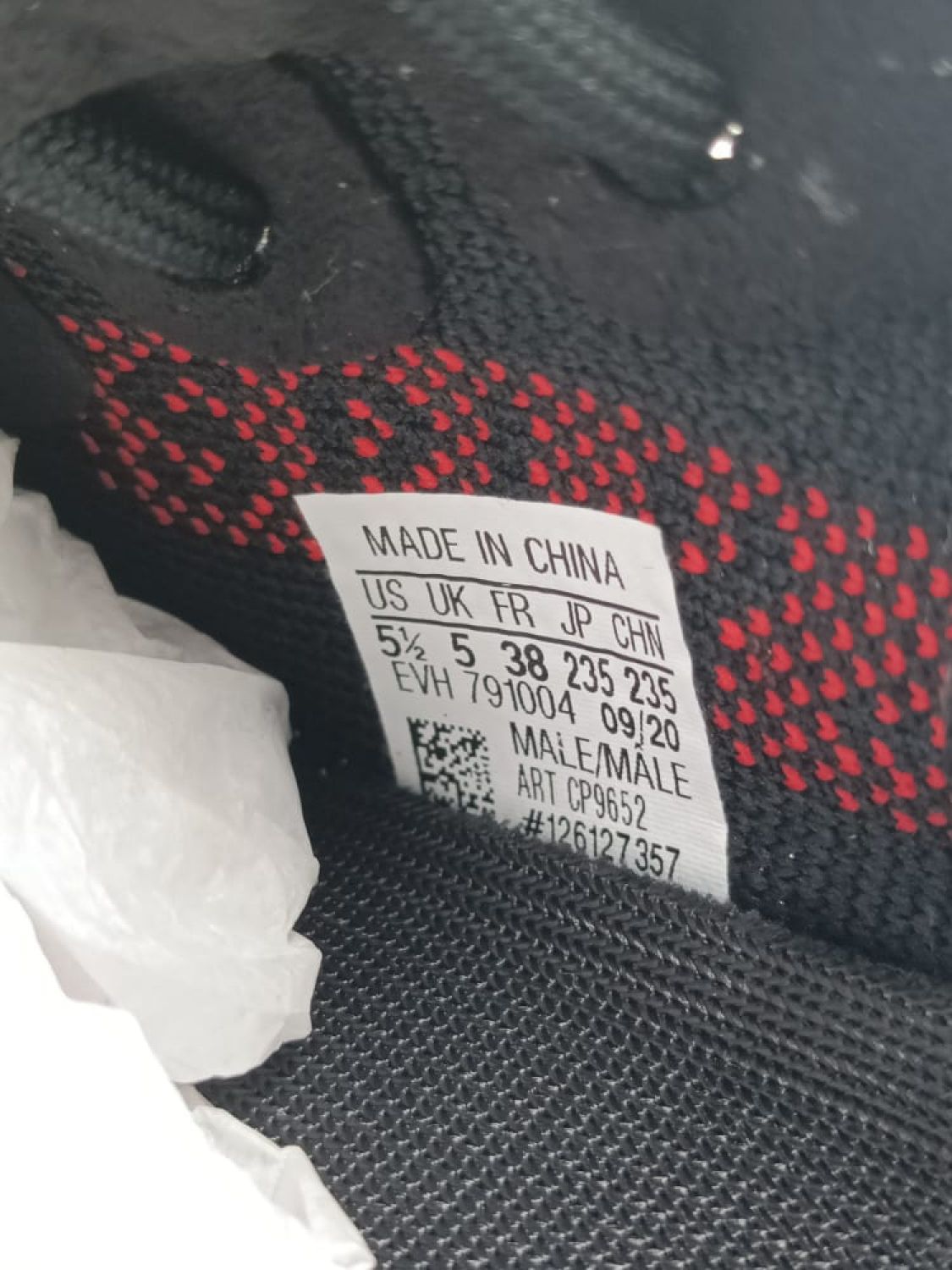 Yeezy bred v2 size tag outlet